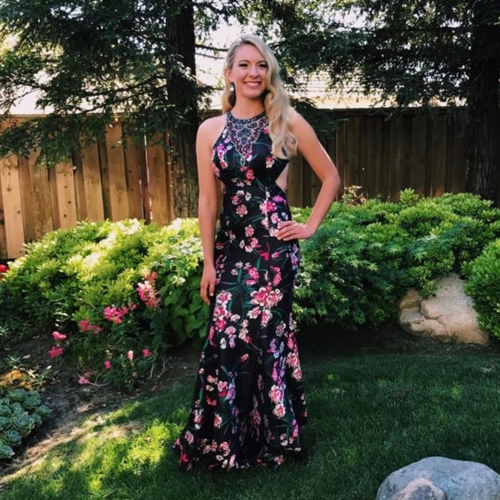 Halter mermaid dress 🧜‍♀️